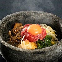 石焼ピビンパ（ユッケ入り）