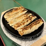 百香亭 - 鉄鍋餃子