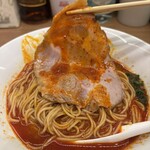 左とう - 真っ赤なレアのロースチャーシュー