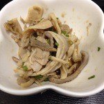牛もつ鍋 川端 - (半分食べかけだけど)以前よりシャビーな酢モツ
