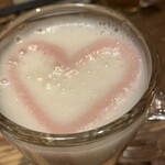 長崎酒家 吉祥寺じげもんとん - ファーストビール（女性にはハートマークのサービス）笑