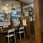 極中華蕎麦 ひろた - 店内（座席より右まわり）➡