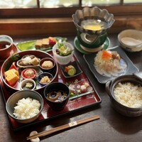 鯛しゃぶと八寸御膳
