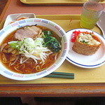 中野坂上 ハーモニータワー けやきガーデン - 醤油ラーメン(\400)+五目いなり(\100）(2014.Feb)