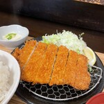 とんかつ割烹 やすいみ～と - 