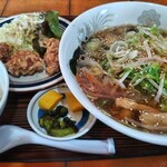 大陸亭 - 野菜ラーメンから揚げセット￥960