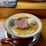 さんくるげ - たまご チャーシュー たんたん麺 1300円  焦がしネギ 50円
