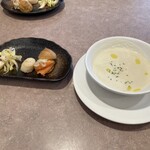 ガスト 流山駒木台店 - 至福のフレンチコース・前菜とスープ