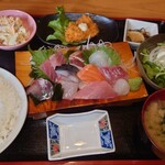 肴菜や - 刺身定食