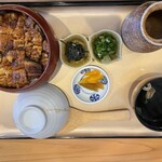 炭火焼うなぎ 南家 - 