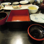 うなぎ亭 友栄 - 上うな重（きも吸・おしんこ付）等　完食