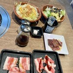 牛角 食べ放題専門店 - 料理写真:
