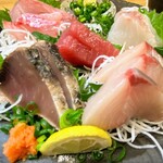 スタンドふじ - 名物魚盛り