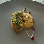 シグネチャー - 舌平目、アーモンドソースが秀逸