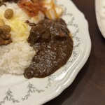 トマト - 和牛ビーフジャワカレー（チーズトッピング）  ビーフタンカレー（チーズ、野菜トッピング）  チキン（大山地鶏骨付）カレー（チーズトッピング）
