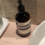 近江牛専門店 近江かど萬 - トイレにイソップのハンドソープ