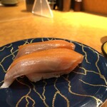 寿司みなと 福市店 - サーモン。地元の養殖ものかなあ？