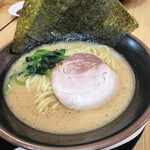 横浜家系ラーメン 熊野家 - 