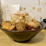 ラーメン専門 宮の森 - サイド