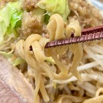 立川マシマシ - 麺リフト