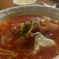 スンガリー 新宿東口本店 - ボルシチ　サワークリーム添え