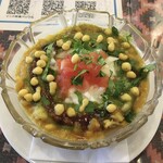 インド料理 パリワル - こちらもめちゃ美味しいサモサチャート(¥680)