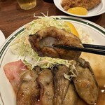 かつれつ四谷たけだ - ぷりぷりの牡蠣