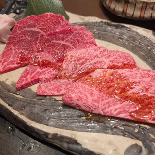 炭火焼肉 泉味亭_1