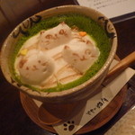 3匹のニャンコの「黒みつと黒糖の抹茶ソイオーレ（550円）」