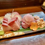 楽食家たちかわ - ブリとカワハギの造り