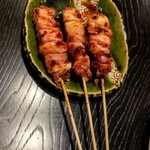 炭火焼 とりぞう - もも  ( タレ )