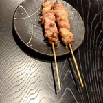 炭火焼 とりぞう - せせり  ( 塩 )