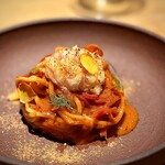 マンサルヴァ - 海老の殻って、意外とパンチありますね。
      パウダー状のそれが、海老の風味をすっごく引き立てます。