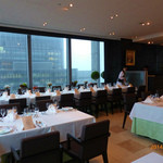 モナリザ - 貸切りのテーブルセッティング。準備中