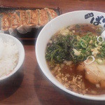 八番山ばりきや - 醤油ラーメン700円＆ランチ餃子+半ライス150円 計850円也