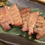 牛たんと和牛焼 青葉苑 - 