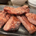 牛たんと和牛焼 青葉苑 - 