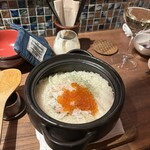 fours - ズワイガニ、いくら、かにみそ、百合根の土鍋ご飯