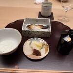 徳ㇵ本也 - お食事は焼き魚定食