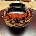 徳ㇵ本也 - 【椀物】白味噌のお雑煮