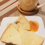 da shima - シフォンケーキとコーヒー