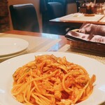 da shima - 若鶏と玉ねぎのトマトソースパスタ