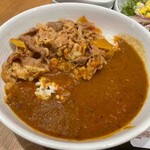 吉野家 - 肉だく牛魯珈カレー