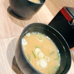 鮨と天ぷら にほんのうみ - お味噌汁