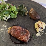 ラ・トゥーエル - 料理4：種子島「梶屋牛」の赤ワインソースと2年熟成メイクインのグラタン