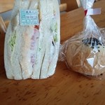 ラパンフレ ミヤザワ - 料理写真:サンドイッチとあんフランス
