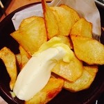 二代目 倉蔵商店 - 自家製ポテトフライ！３８０円