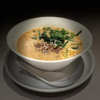 中国飯店 富麗華 - 担々麺