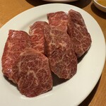 炭火焼肉ホルモン まるは - 