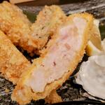 とんかつ小金庵 - いい感じの火入れ具合のロースカツ